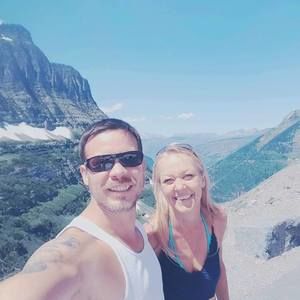 Meet your Posher, Genia